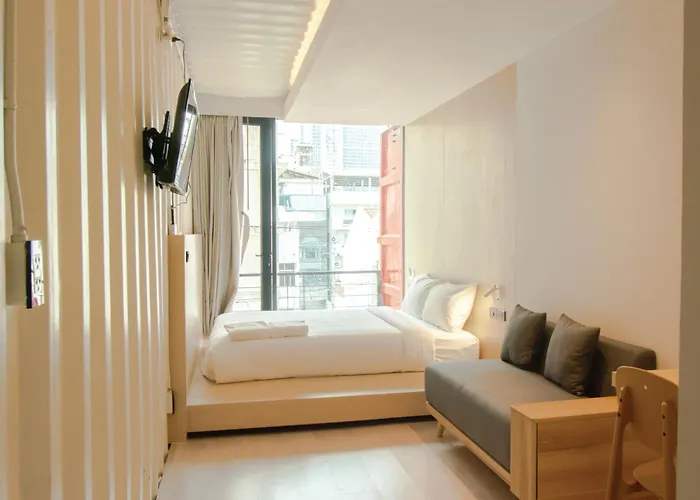 Sleep Box Hotel Sukhumvit 22 Hotel