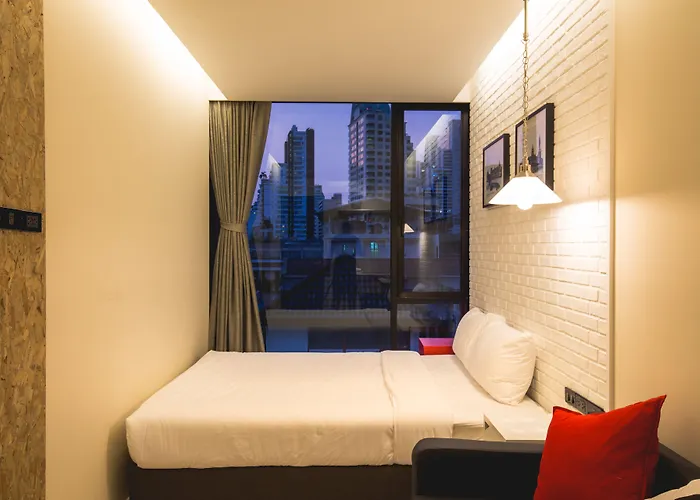 Hotel Sleep Box Hotel Sukhumvit 22