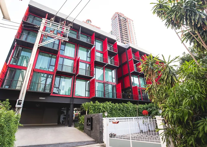 Sleep Box Hotel Sukhumvit 22 Hotel 3*