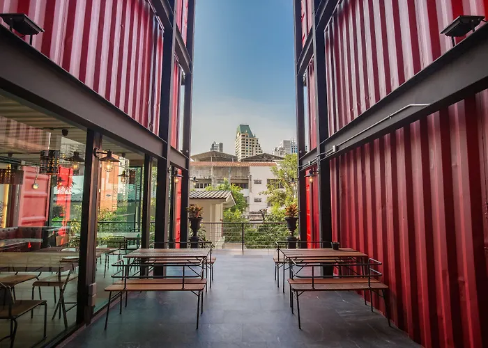 Sleep Box Hotel Sukhumvit 22