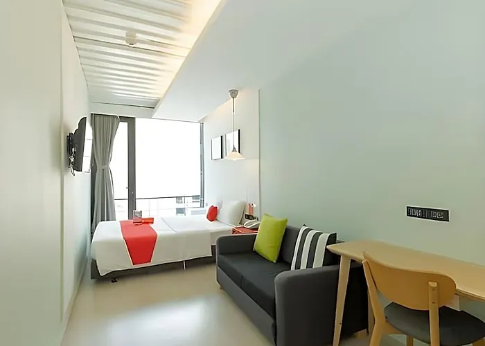 מלון Sleep Box Sukhumvit 22 בנגקוק