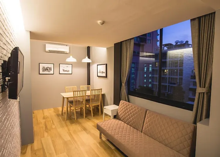 מלון Sleep Box Sukhumvit 22 3*