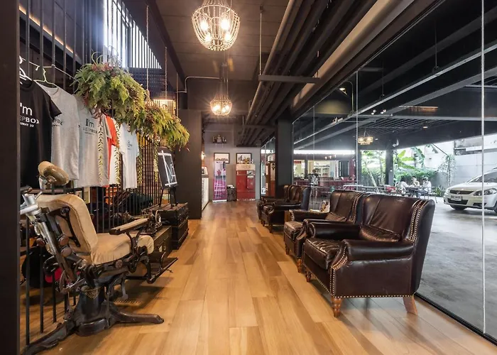 Sleep Box Sukhumvit 22 3* בנגקוק